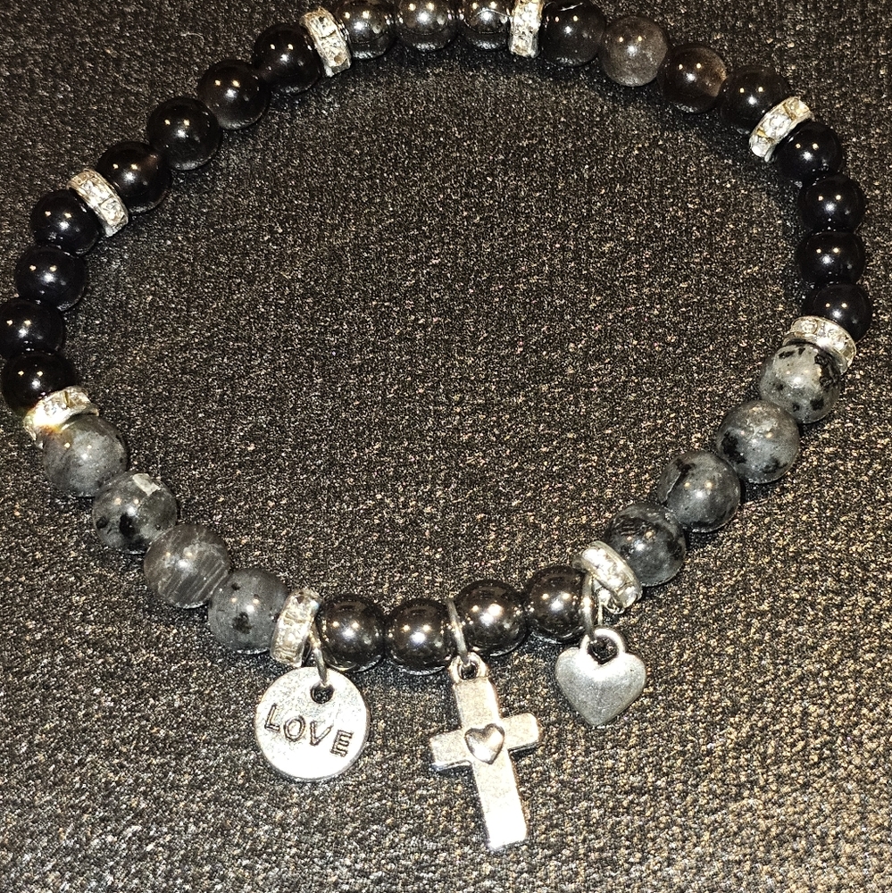 Heart and cross chakra bracelet